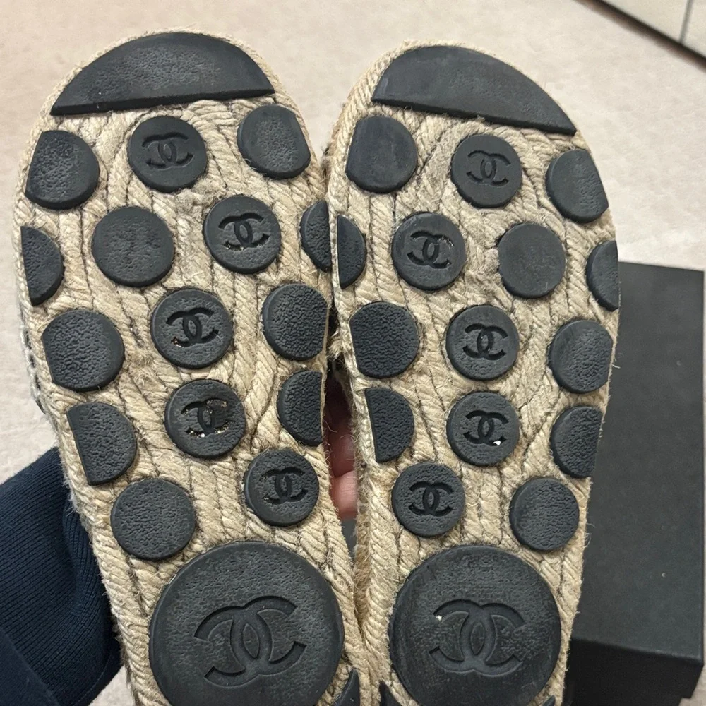 CHANEL Black and Gold Espadrille Sandals - Picture 8 of 9